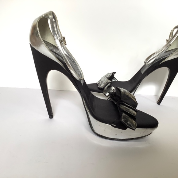 Roger Vivier high heels - Picture 12 of 16